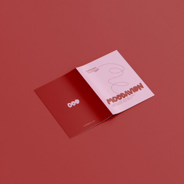 Moodavion <hide>|</hide> <maureen>Le cahier qui te déconnecte.</maureen>